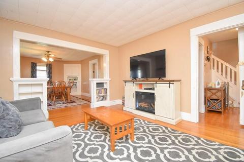 56 Austin St, Chicopee, MA 01013 photo 5