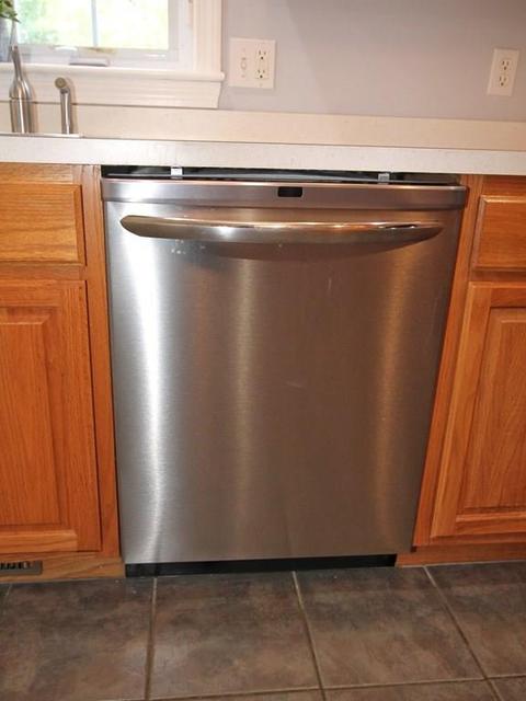 61 Ridgewood Rd, Worcester, MA 01606 photo 6