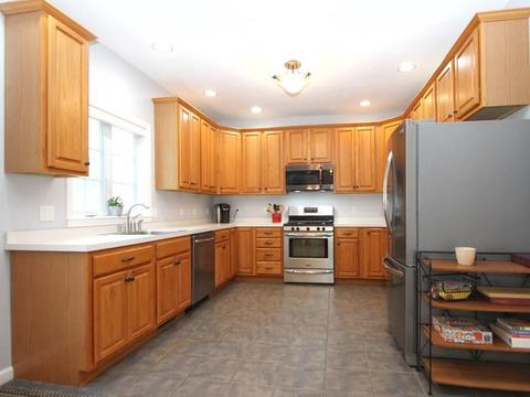 61 Ridgewood Rd, Worcester, MA 01606 photo 4