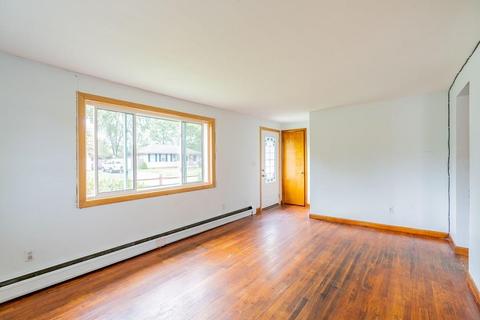 184 Leopold St, Springfield, MA 01119 photo 9