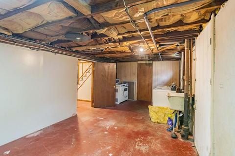 184 Leopold St, Springfield, MA 01119 photo 22