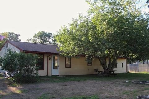 12 Terry Ln E, Wareham, MA 02571 photo 3