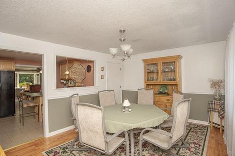 141 Melrose St, Fall River, MA 02723 photo 25