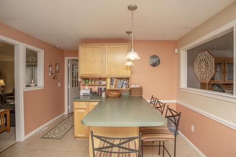 141 Melrose St, Fall River, MA 02723 photo 23