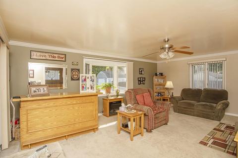 141 Melrose St, Fall River, MA 02723 photo 13