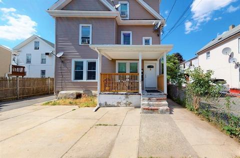 8 Waverly St, Everett, MA 02149 photo 2