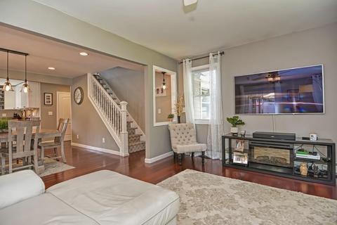 18 Curtis Rd, Natick, MA 01760 photo 15