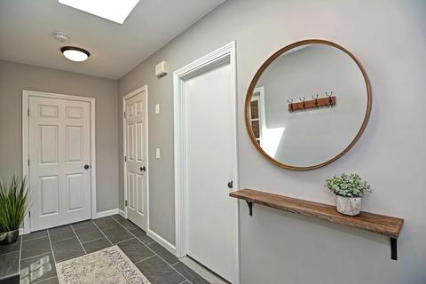 18 Curtis Rd, Natick, MA 01760 photo 2