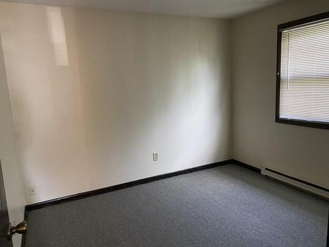 218 Centre St, Springfield, MA 01151 photo 14