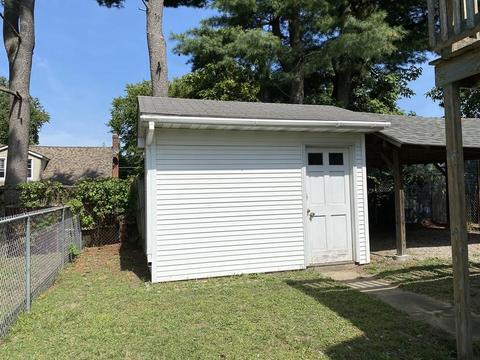 218 Centre St, Springfield, MA 01151 photo 6