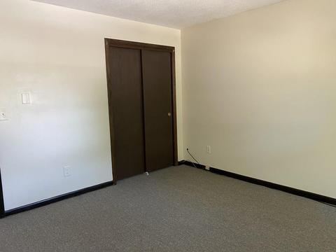 218 Centre St, Springfield, MA 01151 photo 12