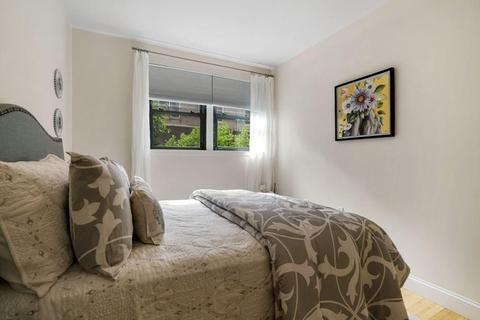 8 Juniper St #18, Brookline, MA 02445 photo 14