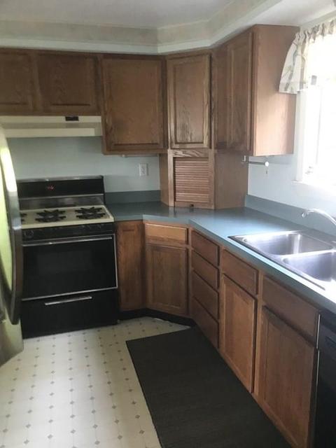 2787 N Main St, Fall River, MA 02720 photo 3