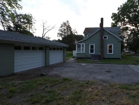 51 Myrtle Ave, Webster, MA 01570 photo 5