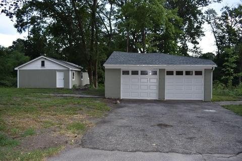 51 Myrtle Ave, Webster, MA 01570 photo 3