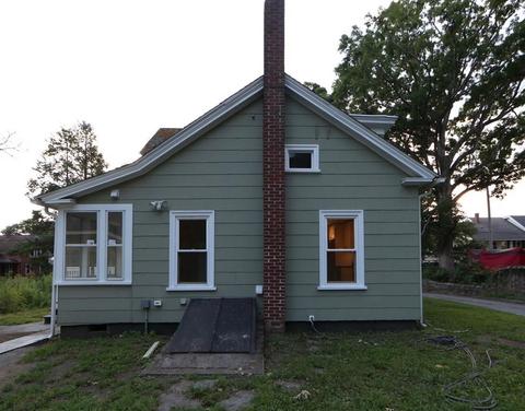 51 Myrtle Ave, Webster, MA 01570 photo 4