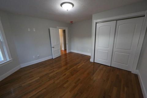 51 Myrtle Ave, Webster, MA 01570 photo 17
