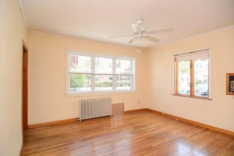12 Mason St, Gloucester, MA 01930 photo 5