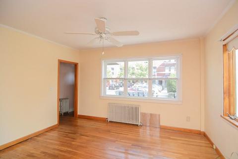 12 Mason St, Gloucester, MA 01930 photo 3