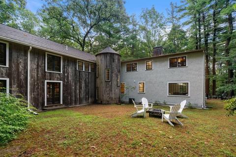 545 Common St, Dedham, MA 02026 photo 2