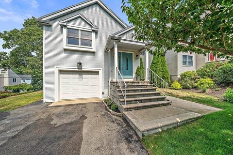 2 Stuart St, Swampscott, MA 01907 photo 1