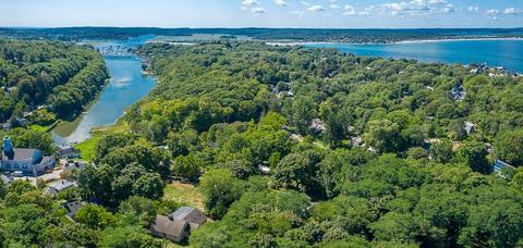 8 Nashua Ave, Gloucester, MA 01930 photo 2