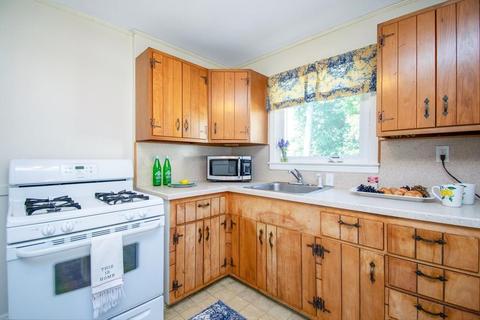 76 Surrey Rd, Springfield, MA 01118 photo 25