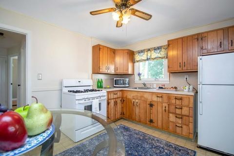 76 Surrey Rd, Springfield, MA 01118 photo 19