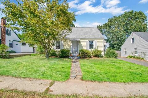 76 Surrey Rd, Springfield, MA 01118 photo 1