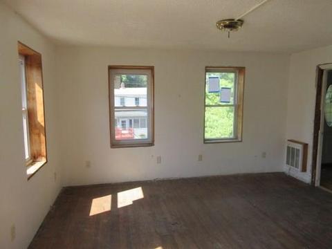 256 N Main St, Webster, MA 01570 photo 12