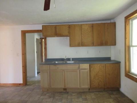 256 N Main St, Webster, MA 01570 photo 9