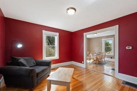30 Bennett St, Hudson, MA 01749 photo 6