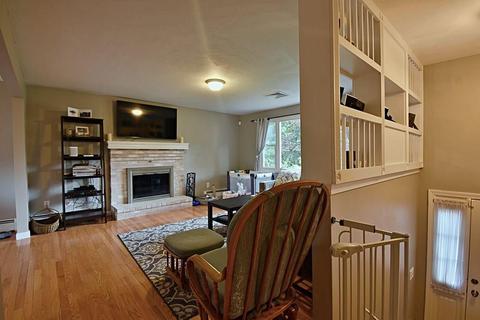 10 Hartford Ave S, Upton, MA 01568 photo 7