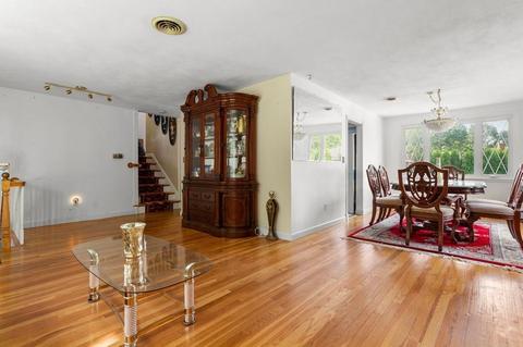 22 Mohawk Rd, Marblehead, MA 01945 photo 5