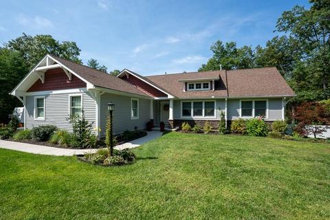 31 Coldbrook Dr, Ware, MA 01082 photo 2