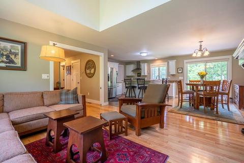 31 Coldbrook Dr, Ware, MA 01082 photo 5