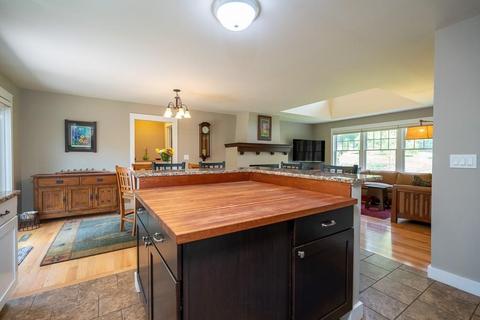 31 Coldbrook Dr, Ware, MA 01082 photo 11