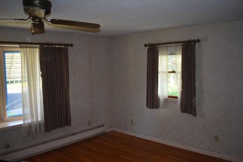 112 Flagg St, Clinton, MA 01510 photo 13