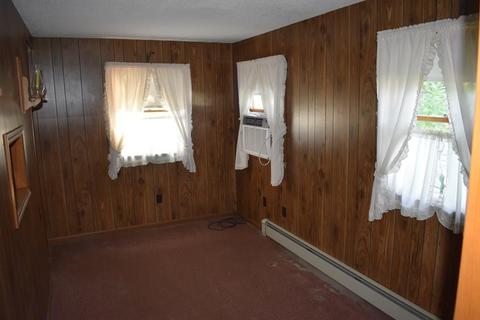 112 Flagg St, Clinton, MA 01510 photo 9
