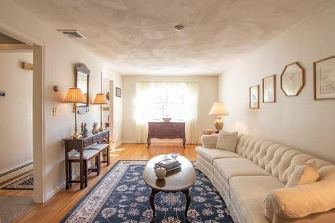 18 Lisa Ln, Reading, MA 01867 photo 20