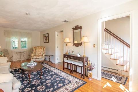 18 Lisa Ln, Reading, MA 01867 photo 19