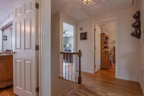 18 Lisa Ln, Reading, MA 01867 photo 22