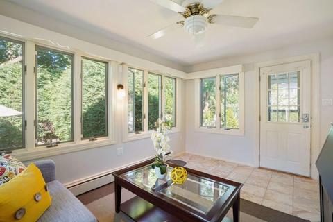 34 Nicod St, Arlington, MA 02476 photo 11