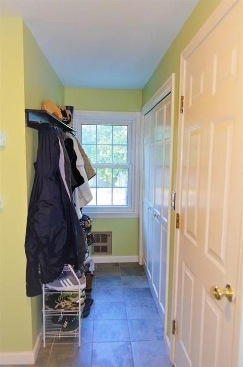 570 Maple St, Mansfield, MA 02048 photo 9