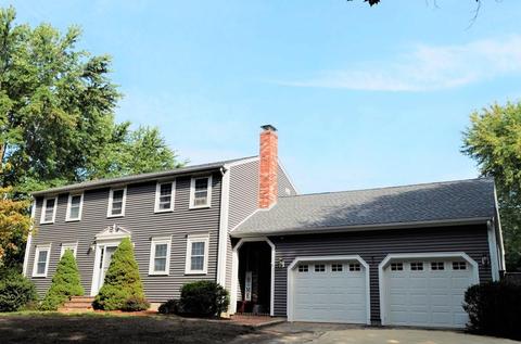 570 Maple St, Mansfield, MA 02048 photo 1