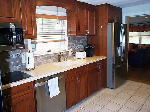 82 Gregory Rd, Framingham, MA 01701 photo 7