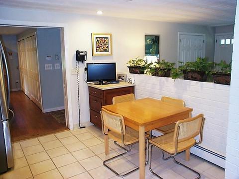 82 Gregory Rd, Framingham, MA 01701 photo 9
