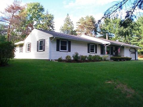 82 Gregory Rd, Framingham, MA 01701 photo 3