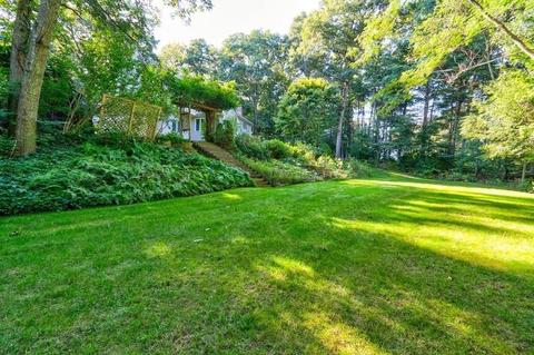 488 Elm St E, Raynham, MA 02767 photo 26