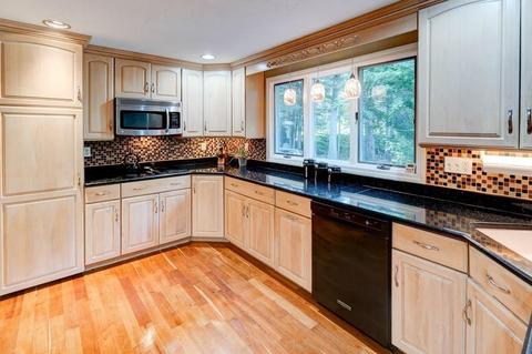 488 Elm St E, Raynham, MA 02767 photo 5